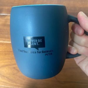 [Peta] Stoneware “Never Be Silent” Blue Mug
